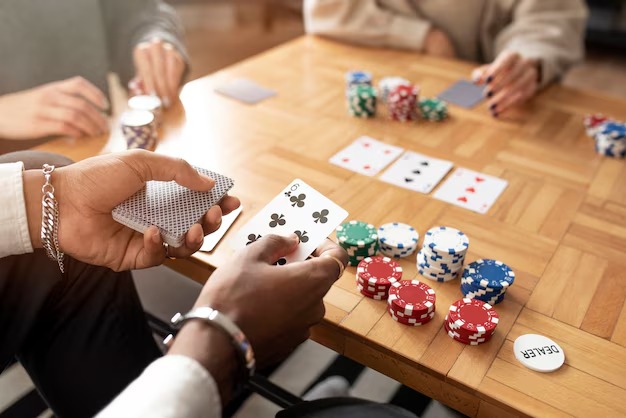 Teen Patti players at virtual table