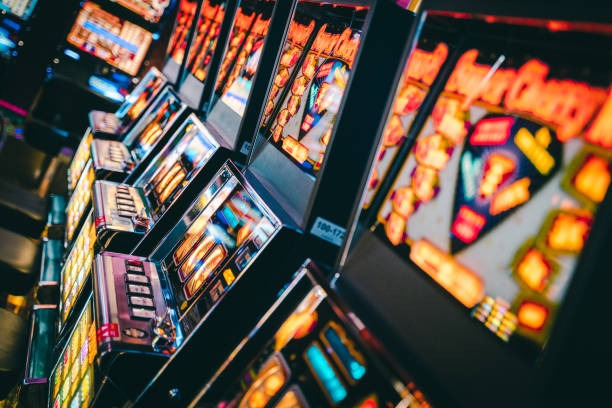 Live dealer and sportsbook screenshots
